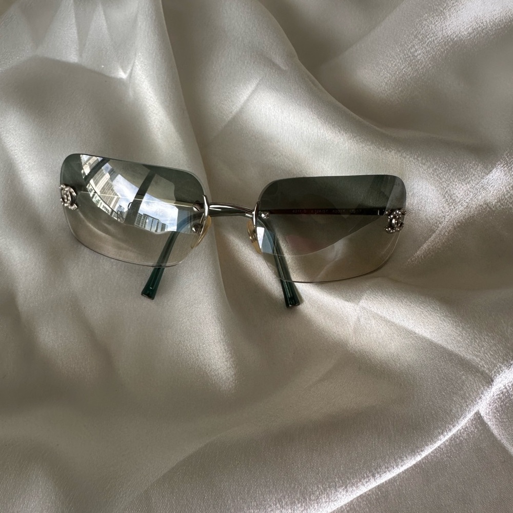 Vintage CHANEL Swarovski crystals ccs Chic Green Gradient Sunglasses - Picture 8 of 14